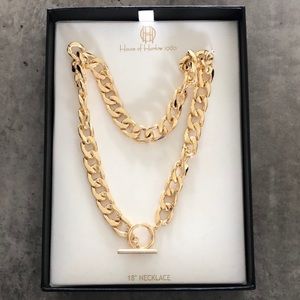 House of Harlow toggle necklace